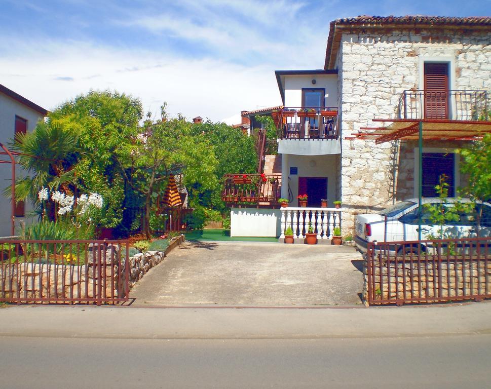 אומאג Apartments Katarina חדר תמונה